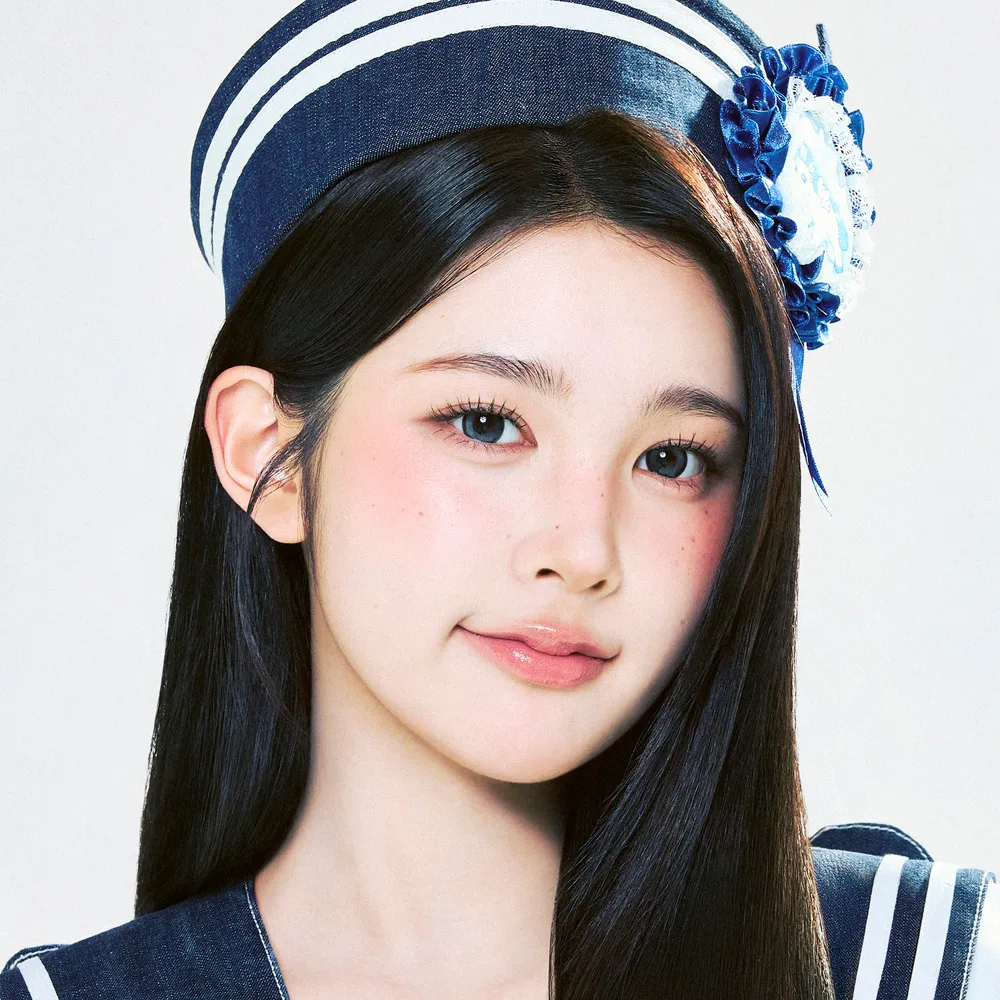 A-na (Hearts2Hearts) official profile portrait