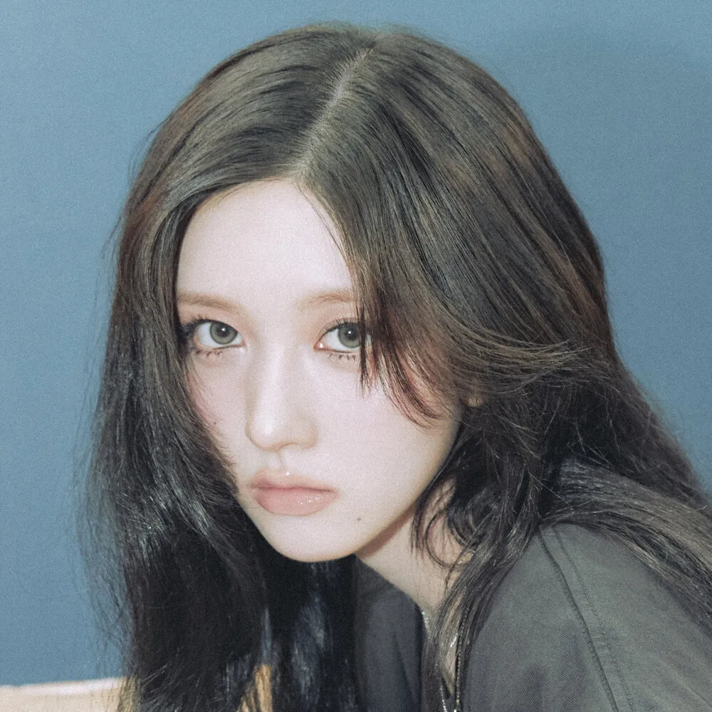 Gaeul (IVE) official profile portrait